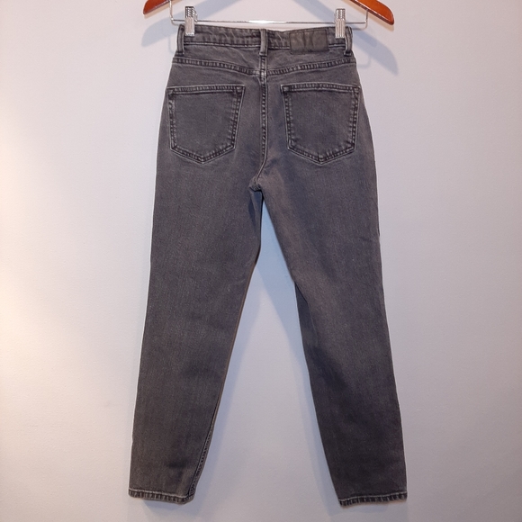 FRANK & OAK Stevie Tapered Fit Sustainable Denim Mom Jeans High Waist Ankle - Picture 9 of 13